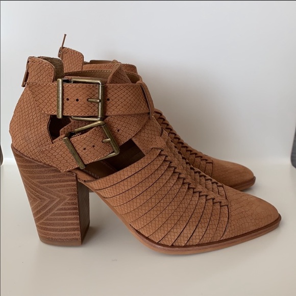 Gianni Bini. New without Box - Picture 3 of 8